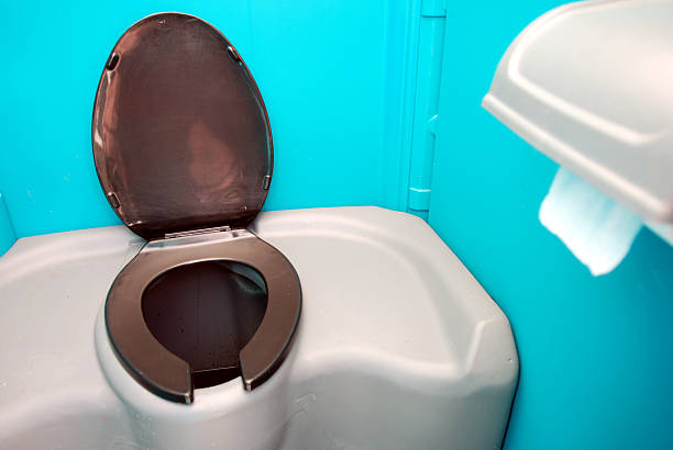 Portable Toilet Options We Offer in California Polytechnic State University, CA